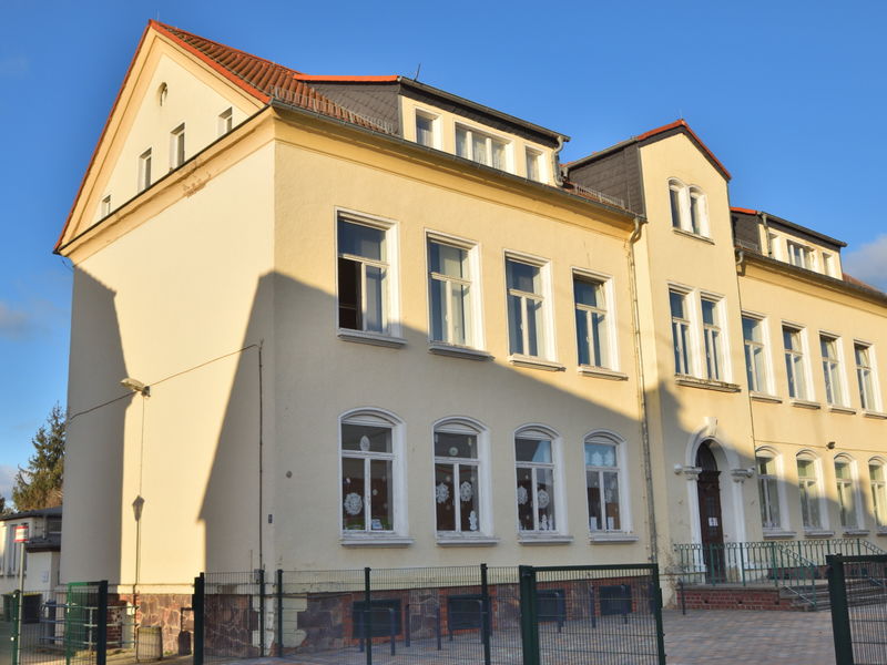 Grundschule Lobst&auml;dt